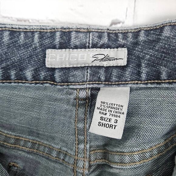 CHICO'S Platinum Denim Ultimate Fit Medium Wash Straight Leg Jeans Size: 3 Short - Picture 6 of 6